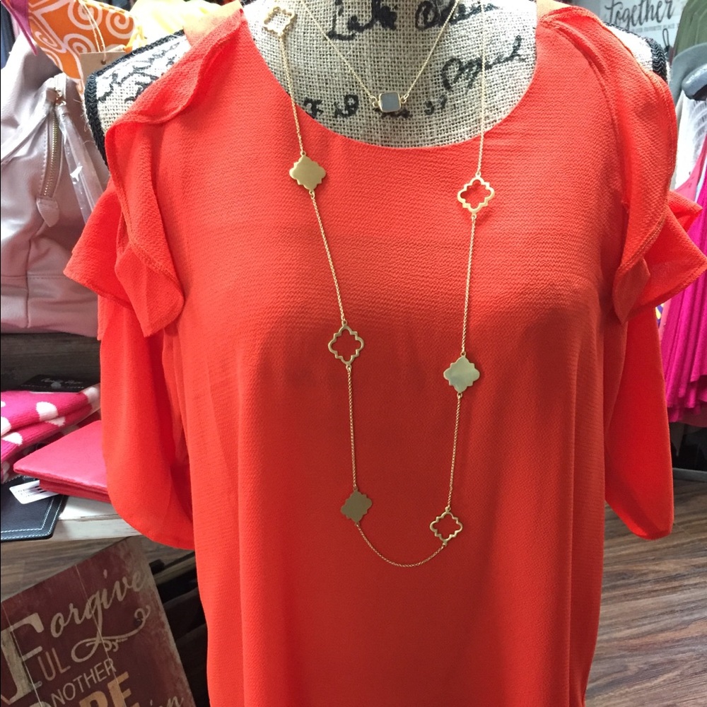 Umgee cold shoulder blouse